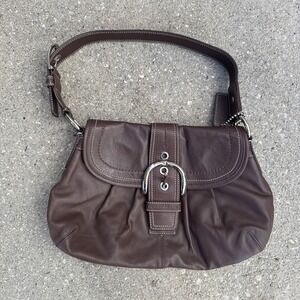 Coach F15204 Vintage Chocolate Brown Soho Y2K Leather Shoulder Bag with Buckle